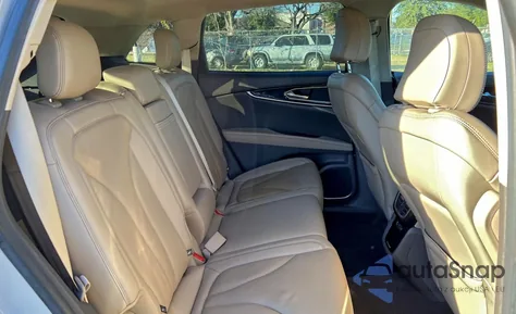 2023 Lincoln Nautilus Reserve z USA, uszkodzony, nr VIN 2LMPJ6K91PBL11844